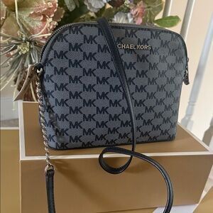 Michael Kors Crossbody Navy 9x7 Brand New Authentic